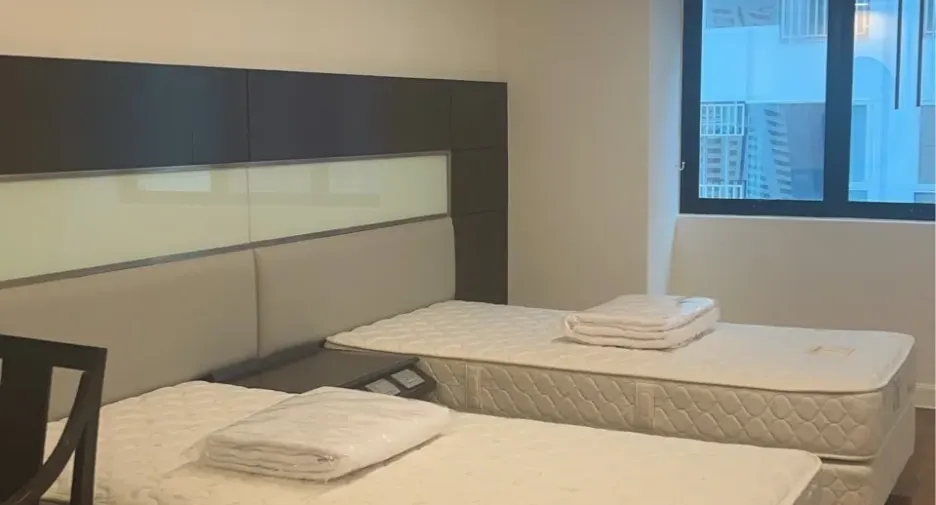 For rent 3 bedrooms apartment in Khlong Toei, Bangkok