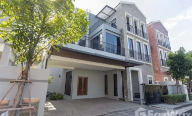 出租 4 卧室 独立屋 在 Lat Phrao, 曼谷