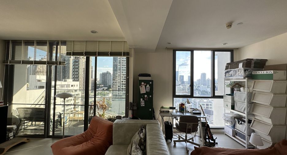 For rent 1 bed condo in Khlong Toei, Bangkok