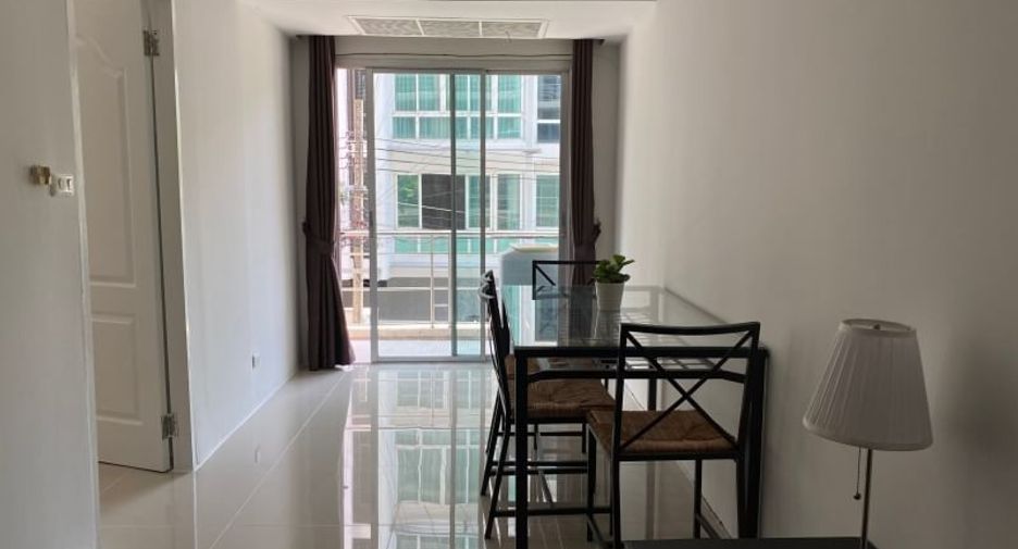 For rent 1 bed condo in Khlong Toei, Bangkok