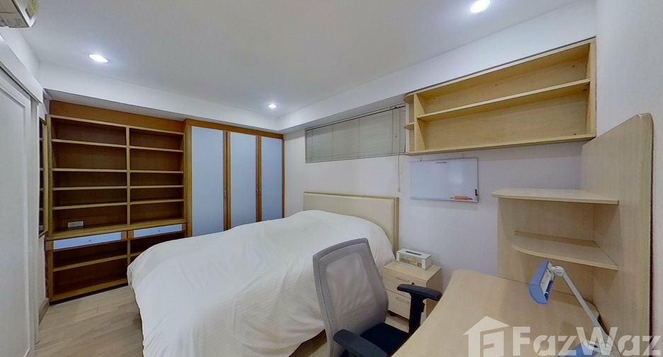 For rent 3 bedrooms condo in Watthana, Bangkok