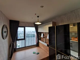 À louer studio condo à Huai Khwang, Bangkok
