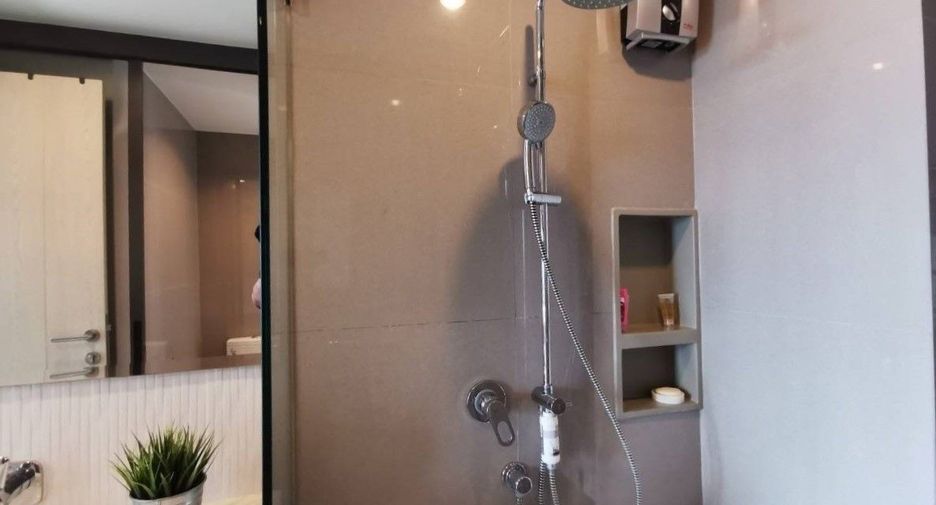 Wohnung zur Miete mit 1 Zimmer in Khlong Toei, Bangkok