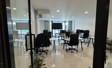 Büro zur Miete in Bang Rak, Bangkok