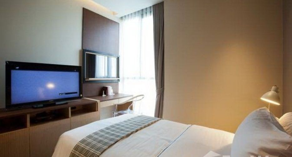 For rent 2 bedrooms condo in Khlong Toei, Bangkok