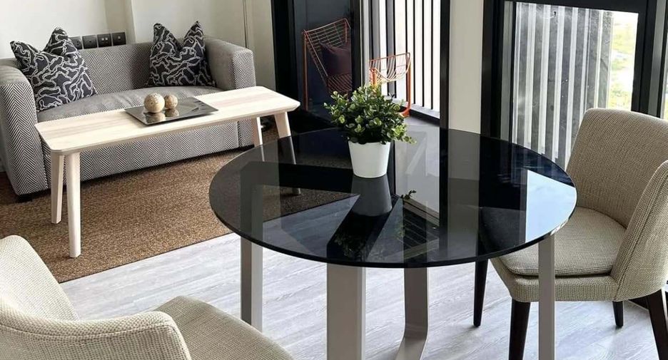 For rent 1 bed condo in Phra Khanong, Bangkok