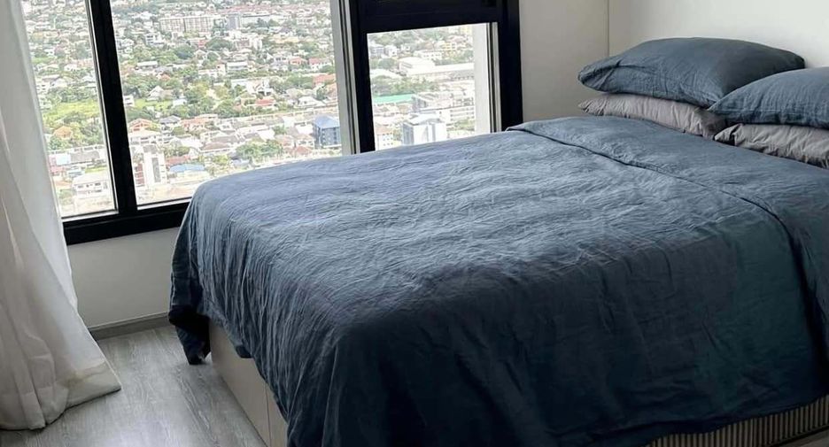 For rent 1 bed condo in Phra Khanong, Bangkok