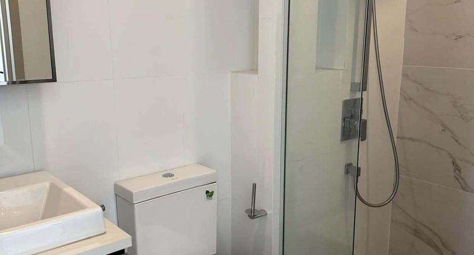 For rent 1 bed condo in Phra Khanong, Bangkok