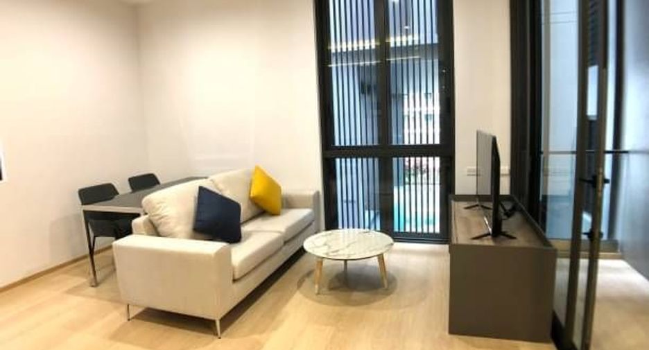 For rent 2 bedrooms condo in Chatuchak, Bangkok