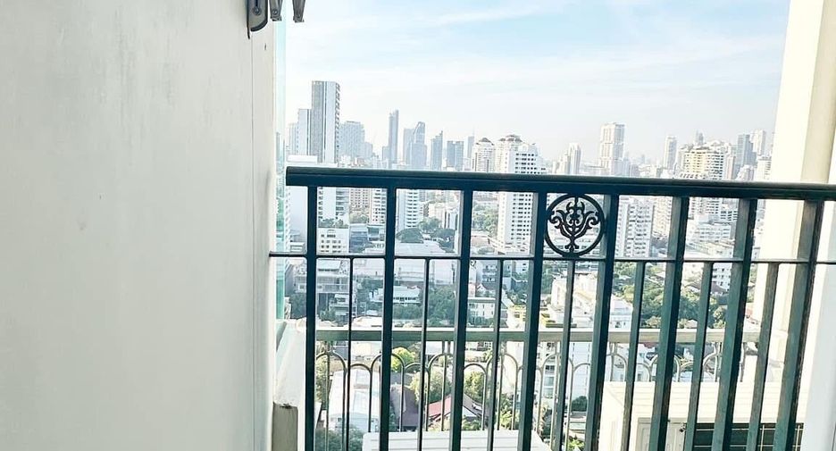 For rent 1 bed condo in Watthana, Bangkok