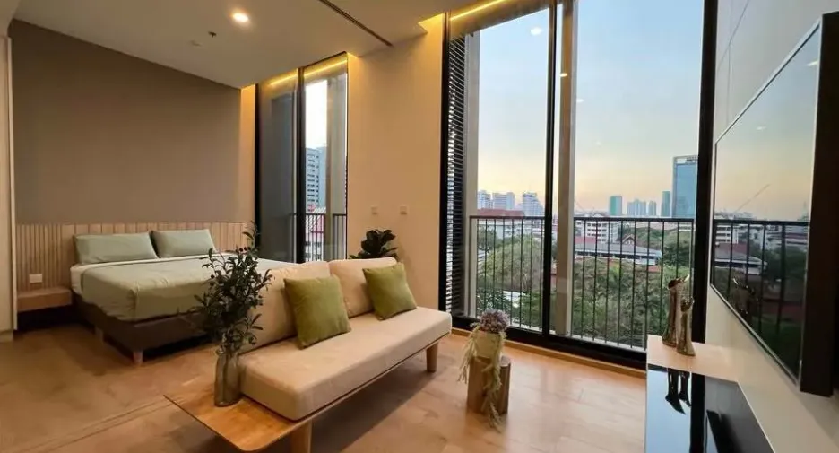 Wohnung zur Miete mit Studio in Watthana, Bangkok