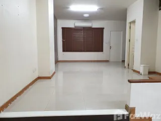 出租 3 卧室 联排别墅 在 Lak Si, 曼谷