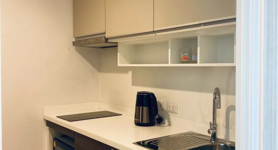 For rent 2 bedrooms condo in Yan Nawa, Bangkok