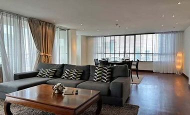 For rent 3 bedrooms condo in Pathum Wan, Bangkok