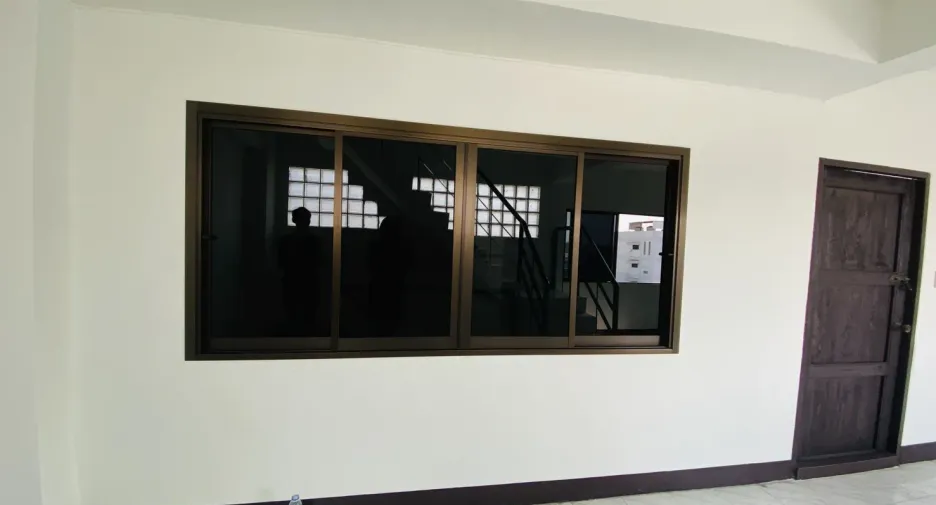 For rent 4 bedrooms retail Space in Don Mueang, Bangkok