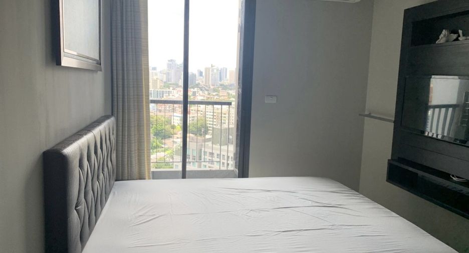 Condo en alquiler de 1 habitaciones en Khlong Toei, Bangkok
