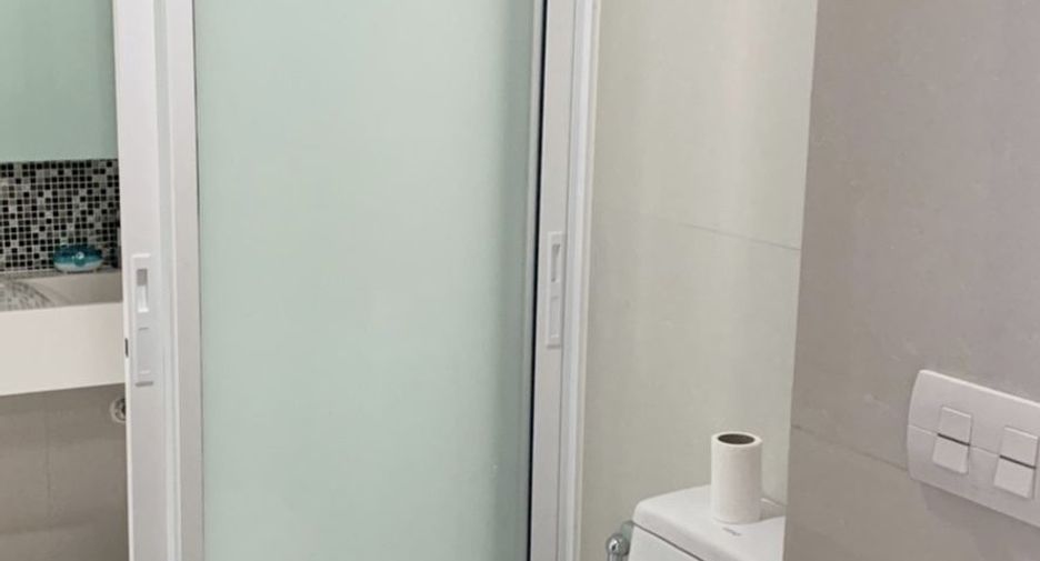 Condo en alquiler de 1 habitaciones en Khlong Toei, Bangkok