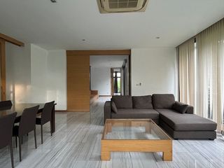 Reihenhaus zur Miete mit 4 Zimmer in Huai Khwang, Bangkok