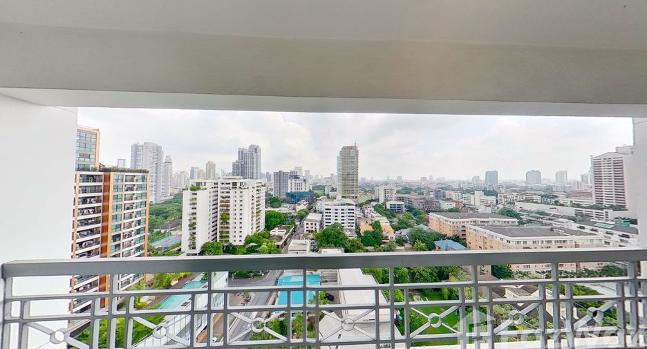 For rent 3 bedrooms condo in Watthana, Bangkok