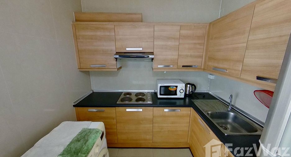 For rent 3 bedrooms condo in Watthana, Bangkok