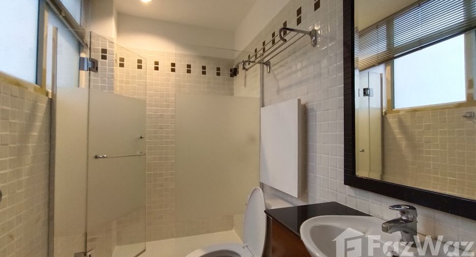 For rent 3 ベッドルーム apartment in Pathum Wan, Bangkok