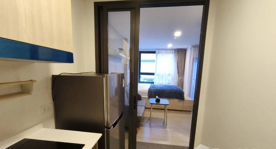 For rent studio condo in Phaya Thai, Bangkok