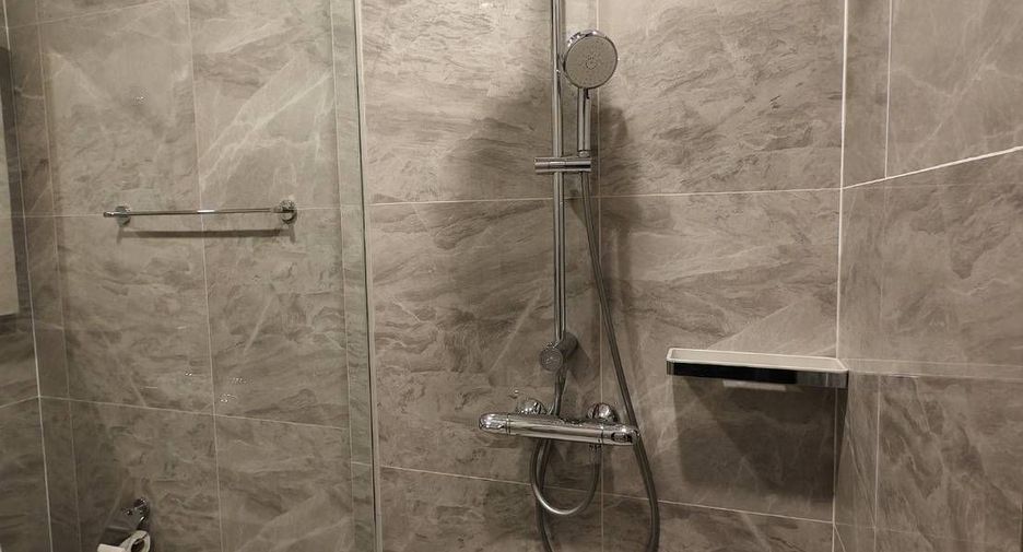 For rent 1 bed condo in Pathum Wan, Bangkok