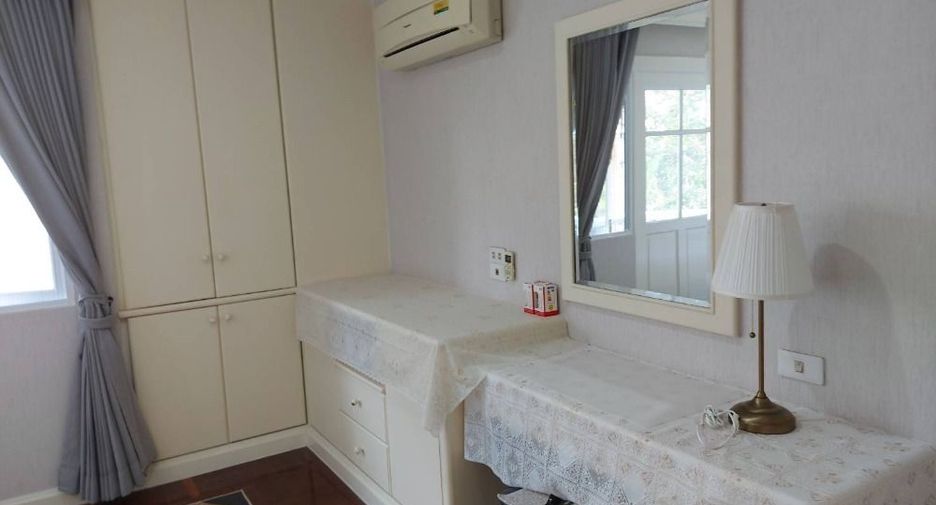 出租 4 卧室 独立屋 在 Mueang Nonthaburi, Nonthaburi