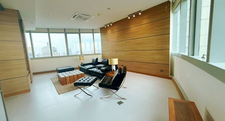 Wohnung zur Miete mit 3 Zimmer in Khlong Toei, Bangkok