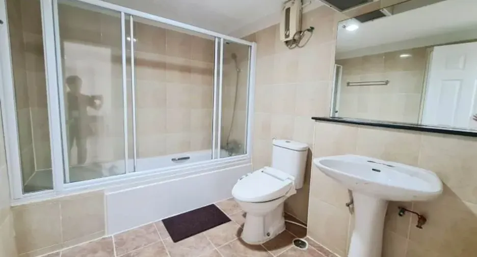 For rent 1 bed apartment in Khlong Toei, Bangkok