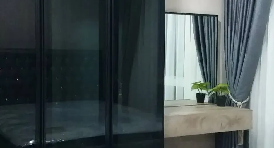 Condo en alquiler de 1 habitaciones en Phra Khanong, Bangkok