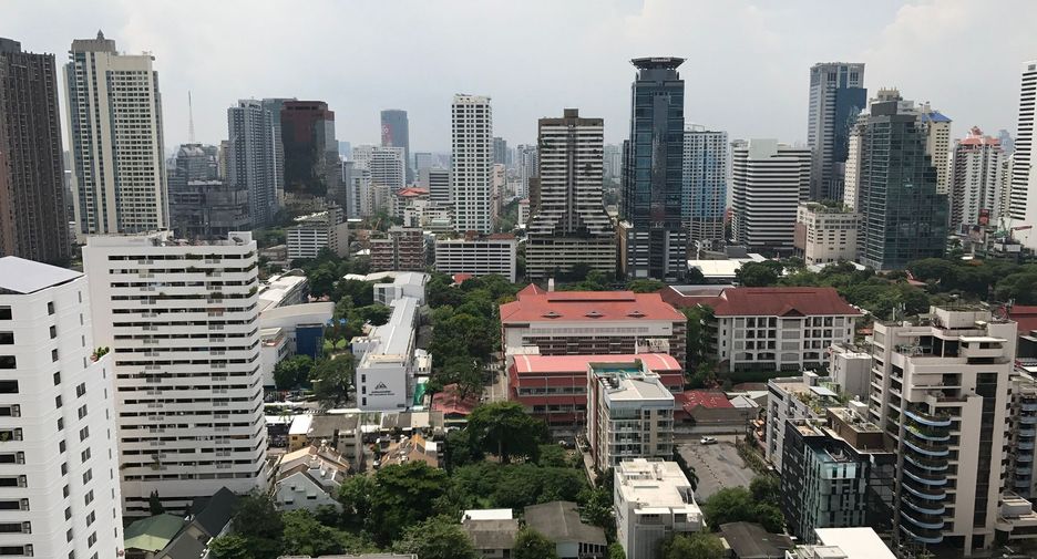 For rent 2 bedrooms condo in Watthana, Bangkok