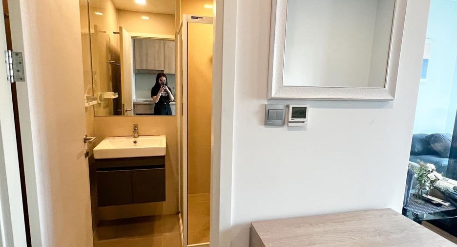 For rent 1 bed condo in Khlong Toei, Bangkok