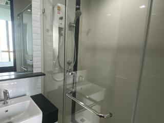 For rent 1 bed condo in Pathum Wan, Bangkok