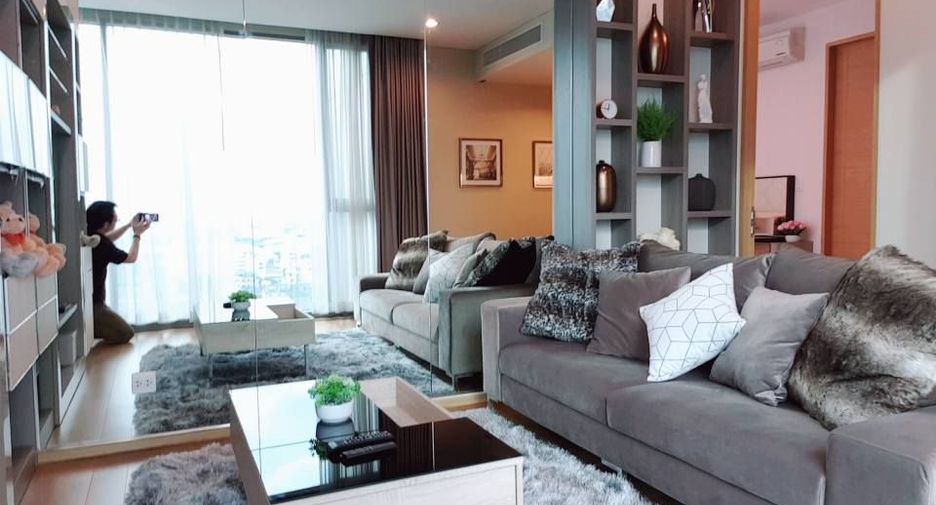 Condo en alquiler de 1 habitaciones en Yan Nawa, Bangkok