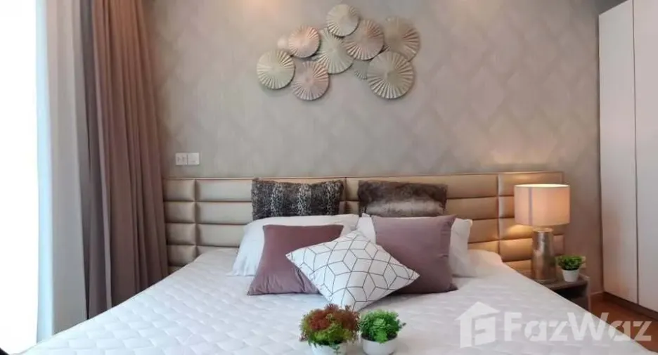 Condo en alquiler de 1 habitaciones en Yan Nawa, Bangkok