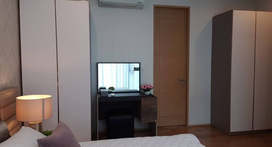 Condo en alquiler de 1 habitaciones en Yan Nawa, Bangkok