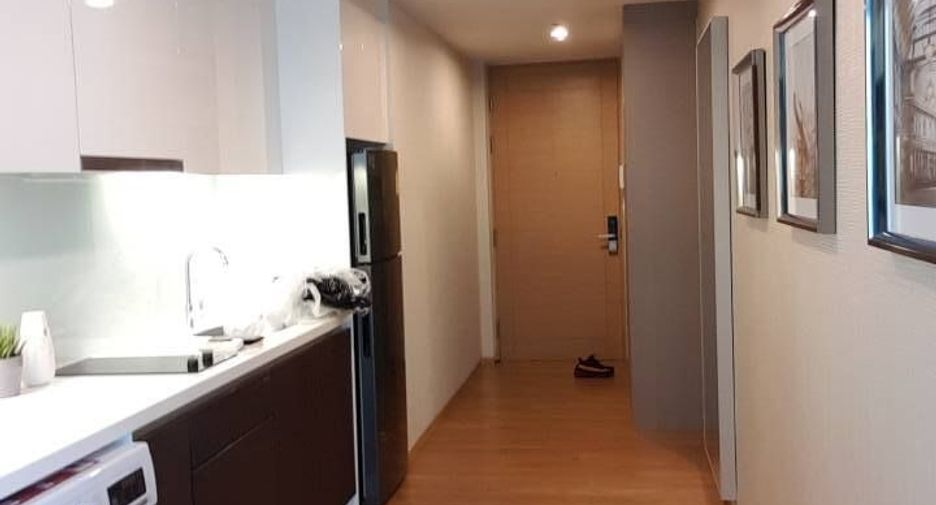 Condo en alquiler de 1 habitaciones en Yan Nawa, Bangkok