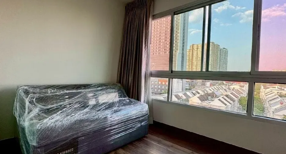 For rent 2 bedrooms condo in Phra Khanong, Bangkok