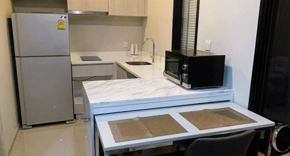 For rent 1 bed condo in Watthana, Bangkok