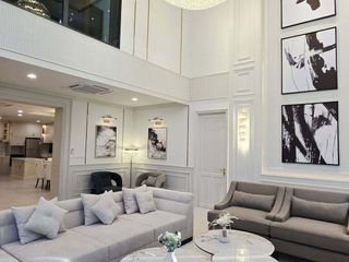 出租 5 卧室 联排别墅 在 Bang Phli, Samut Prakan