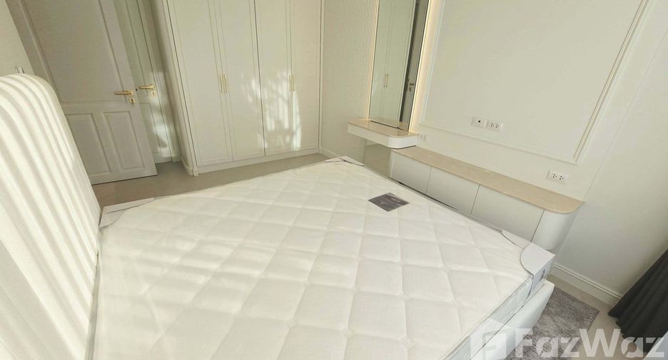 For rent 5 bedrooms townhouse in Bang Phli, Samut Prakan
