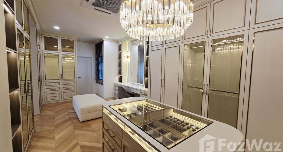 For rent 5 bedrooms townhouse in Bang Phli, Samut Prakan