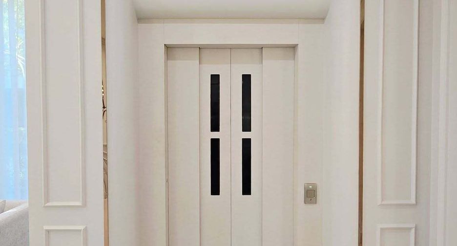 For rent 5 bedrooms townhouse in Bang Phli, Samut Prakan