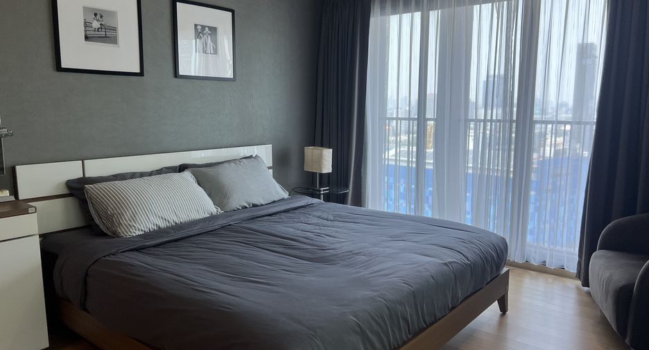 For rent 2 bedrooms condo in Khlong Toei, Bangkok