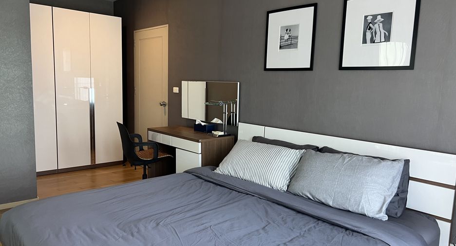 For rent 2 bedrooms condo in Khlong Toei, Bangkok