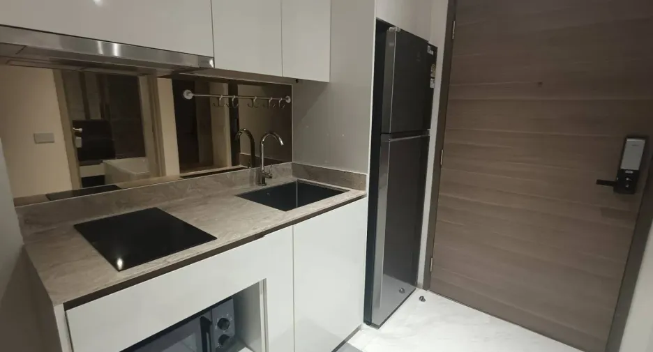 Condo en alquiler de 1 habitaciones en Khlong Toei, Bangkok