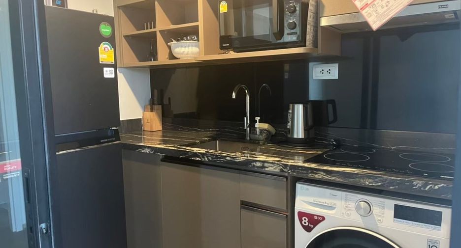 For rent 2 bedrooms condo in Khlong Toei, Bangkok