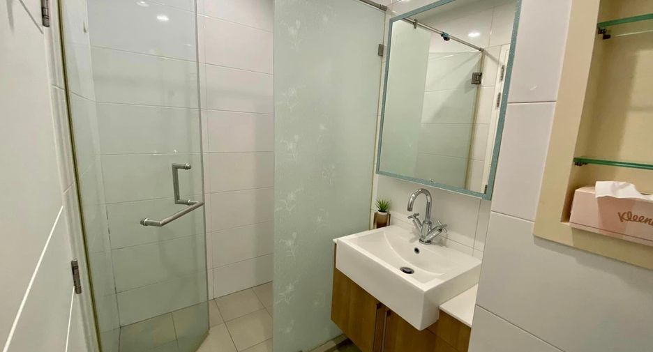 For rent 1 Beds condo in Watthana, Bangkok