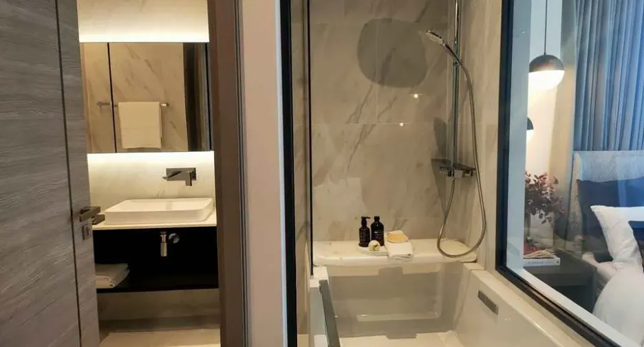 For rent 2 bedrooms condo in Khlong Toei, Bangkok